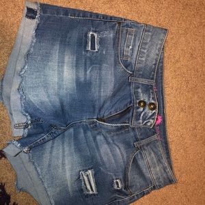 Cute jean shorts